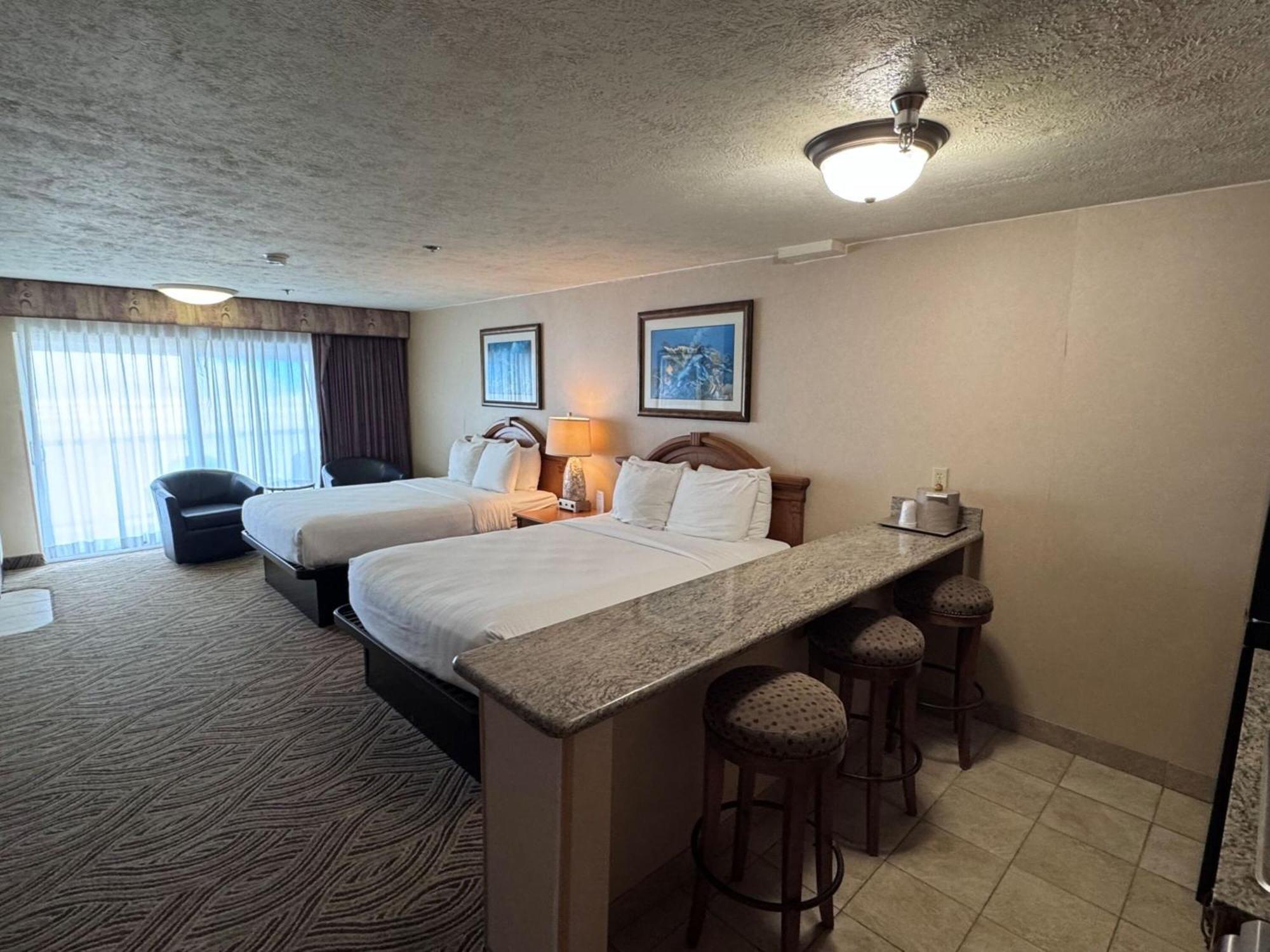 Promenade Inn & Suites Oceanfront Seaside Exterior foto