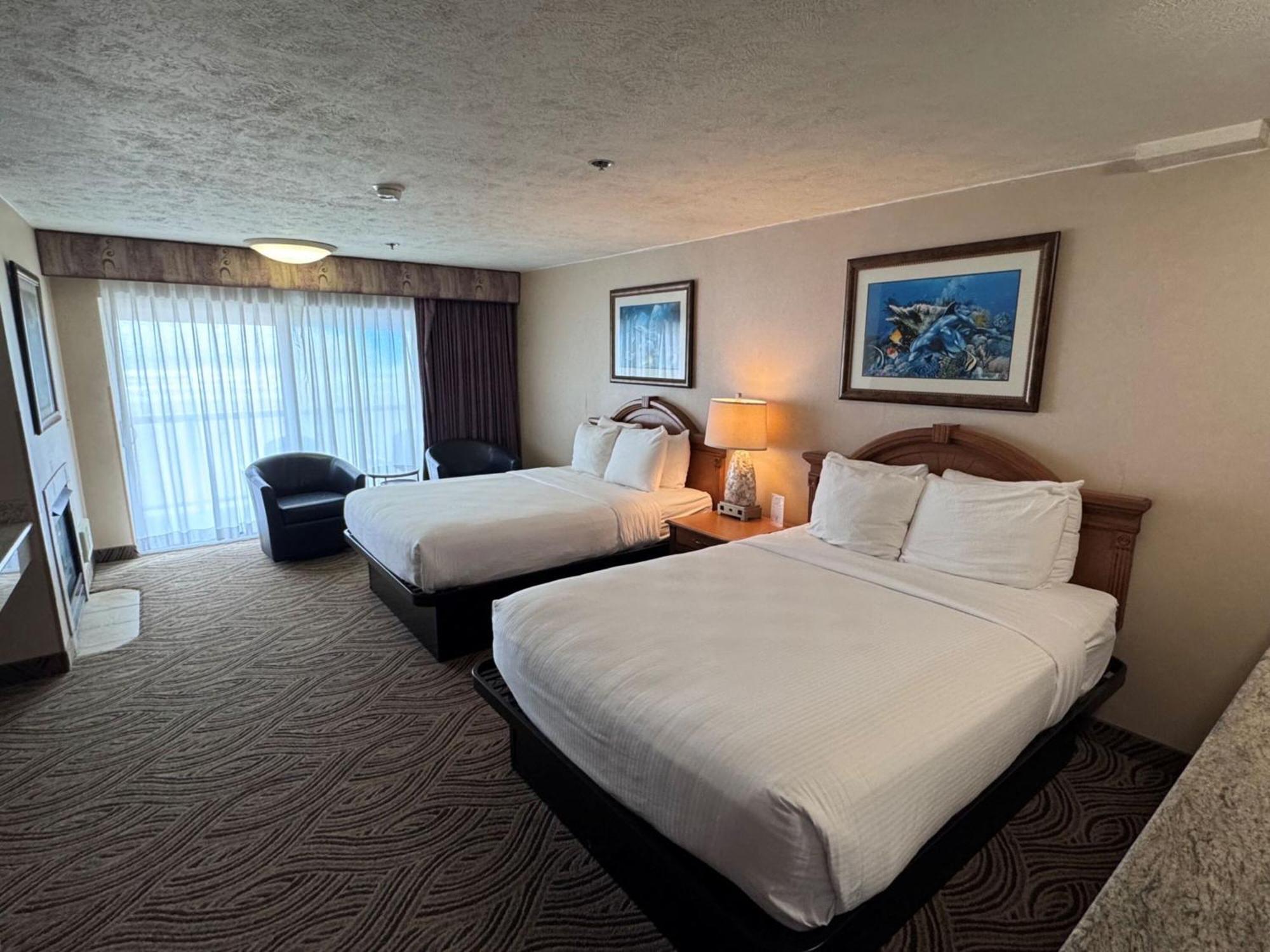 Promenade Inn & Suites Oceanfront Seaside Exterior foto